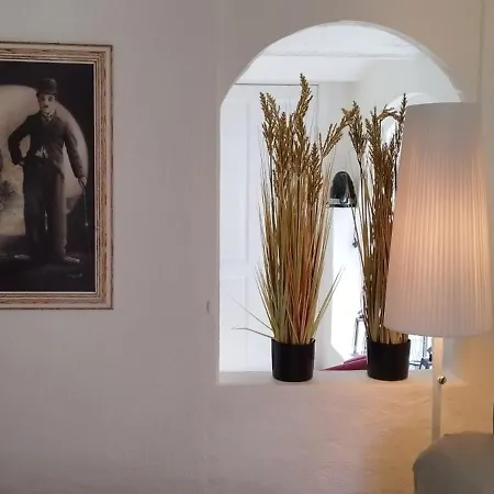 Bed & Breakfast 2 Personer Inkl Morgenkomplet Og Adgang Til 6 Svommehaller
